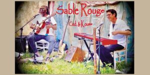 2 main sable rouge 300x151