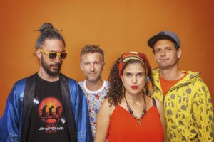 Que Tengo Photo presse 1©Cahuate Milk 300x200