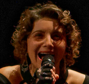 Ysabel zoom 300x283