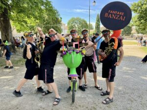 la fanfare banzai venue de beziers a anime le parc gasparin une partie de l apres midi de ce samedi 1er juin photo le dl guillaume balay 1717264835 300x225